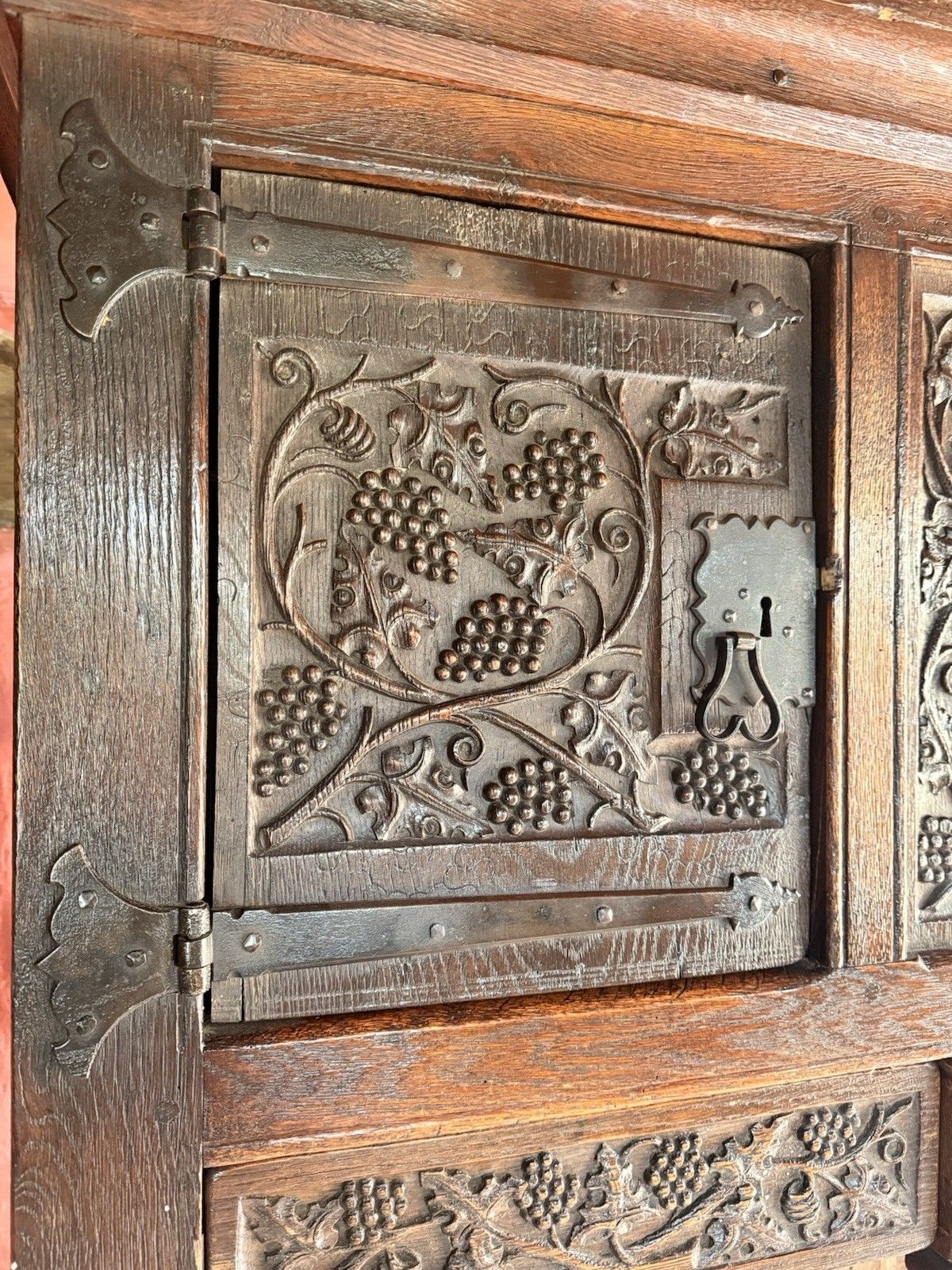 Rare Antique Oak Carved Floorstanding Cupboard Cabinet Dresser Buffet C 1700s photo vinterior