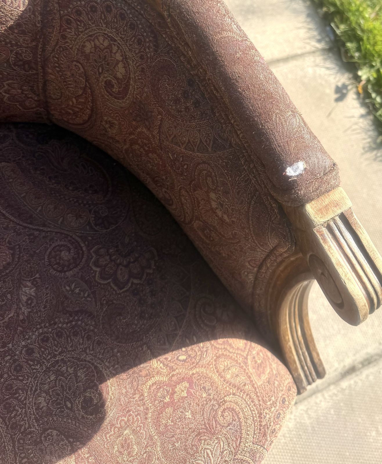 Vintage Spoon Back Chair With Mahogany Wood photo vinterior
