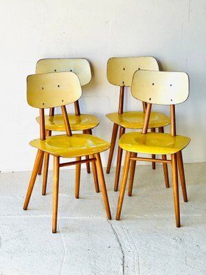 photo furniture Eetkamerstoelen Van Ton, Ca. Jaren 1960, Set Van 4