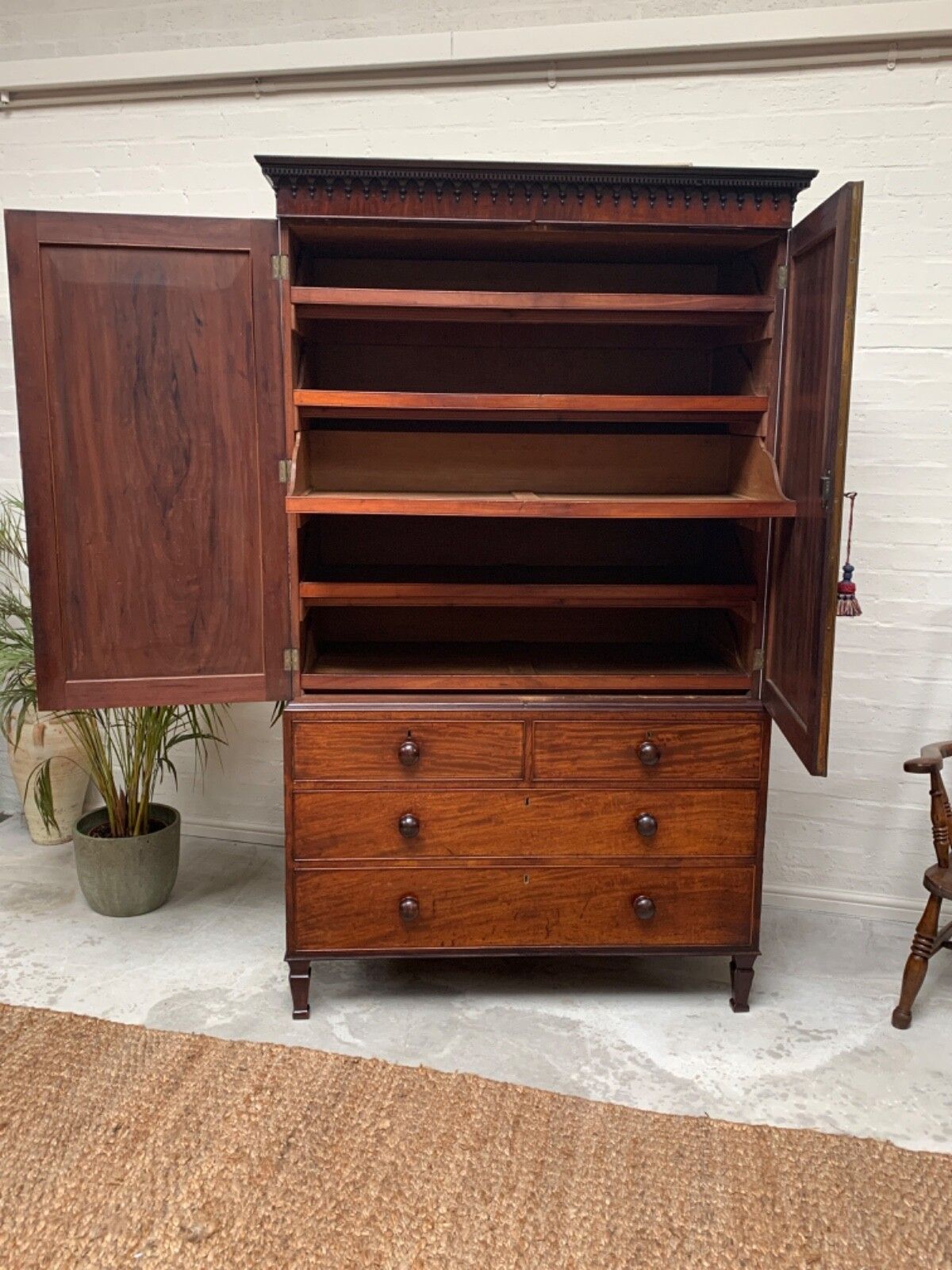 photo for sale George IV Mahogany Linen Press
