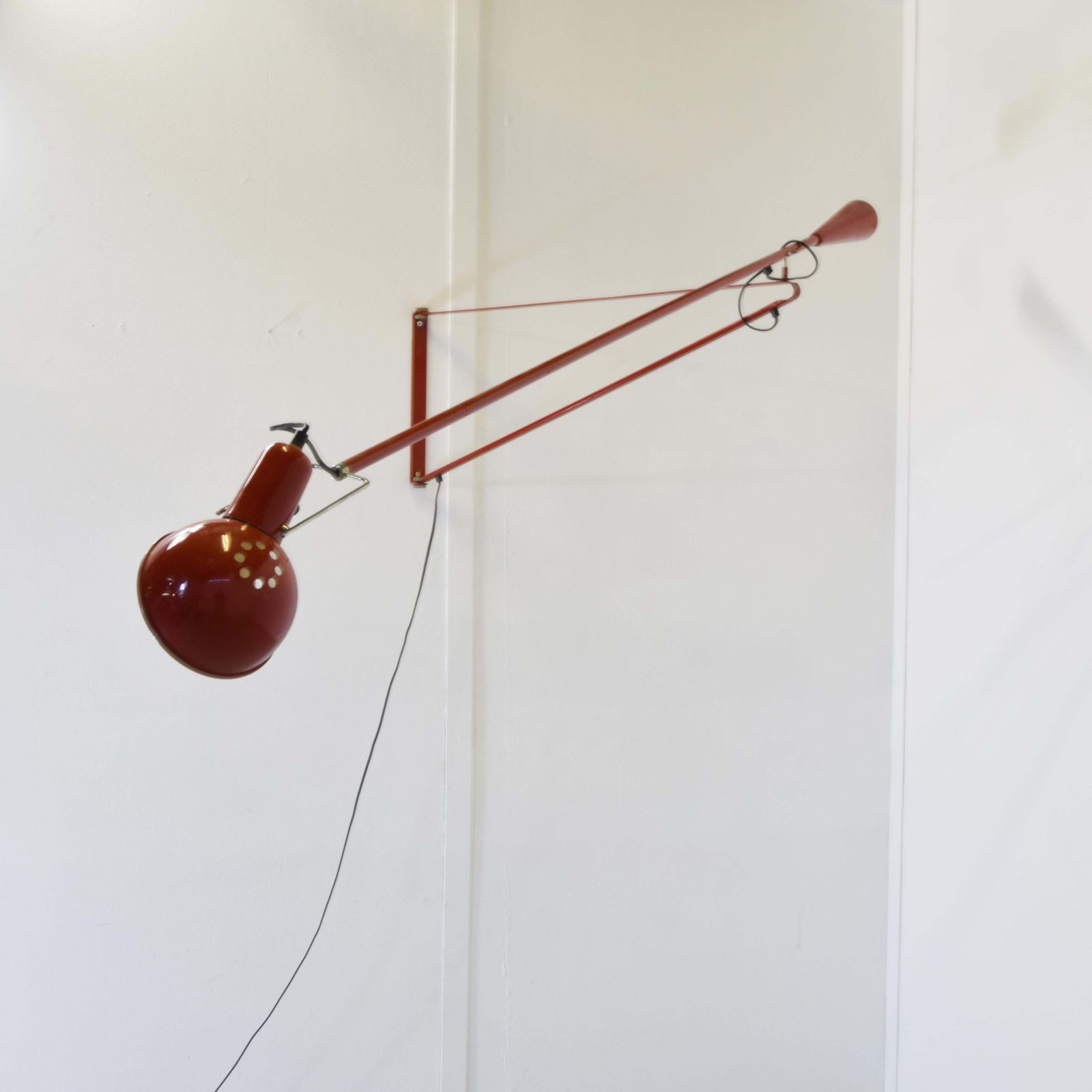 Paolo Rizzatto Wall Lamp Arteluce 1970s. photo vinterior