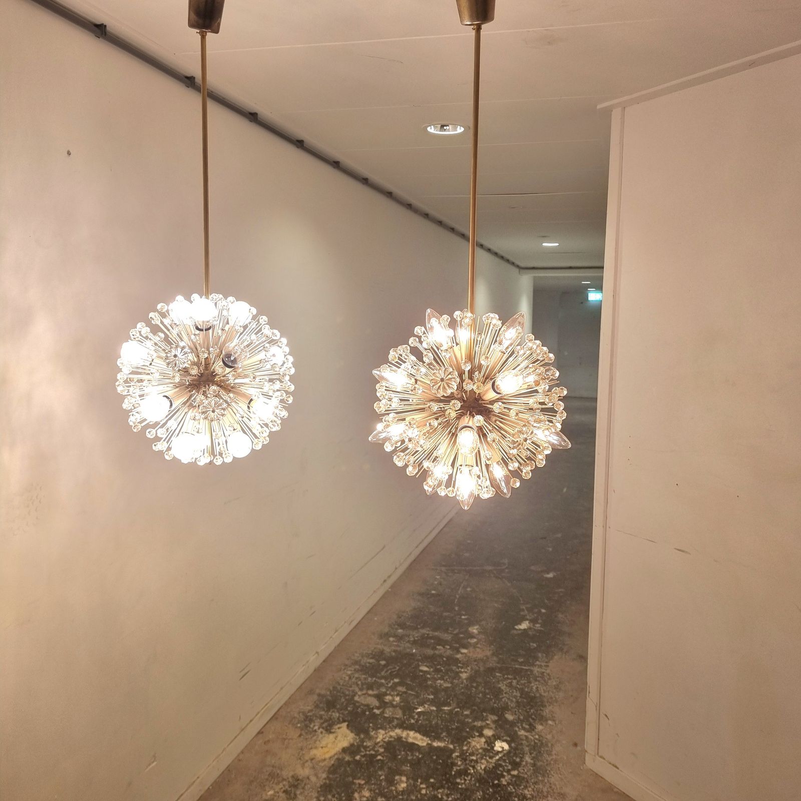 photo vinterior Set Of 2 Snowball Starburst Sputnik Chandeliers By Emil Stejnar For Rupert Nikoll, 1960s