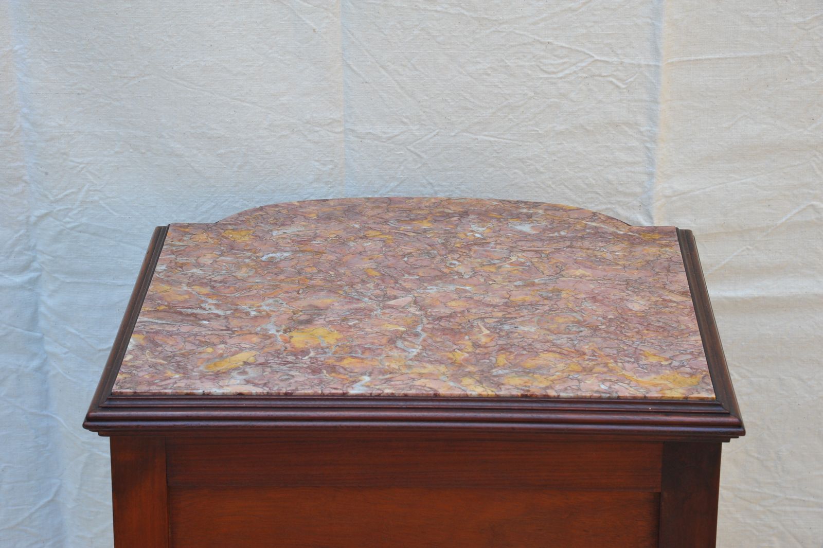 A Fine Quality Antique French Mahogany Bedside Cabinet photo 895.0