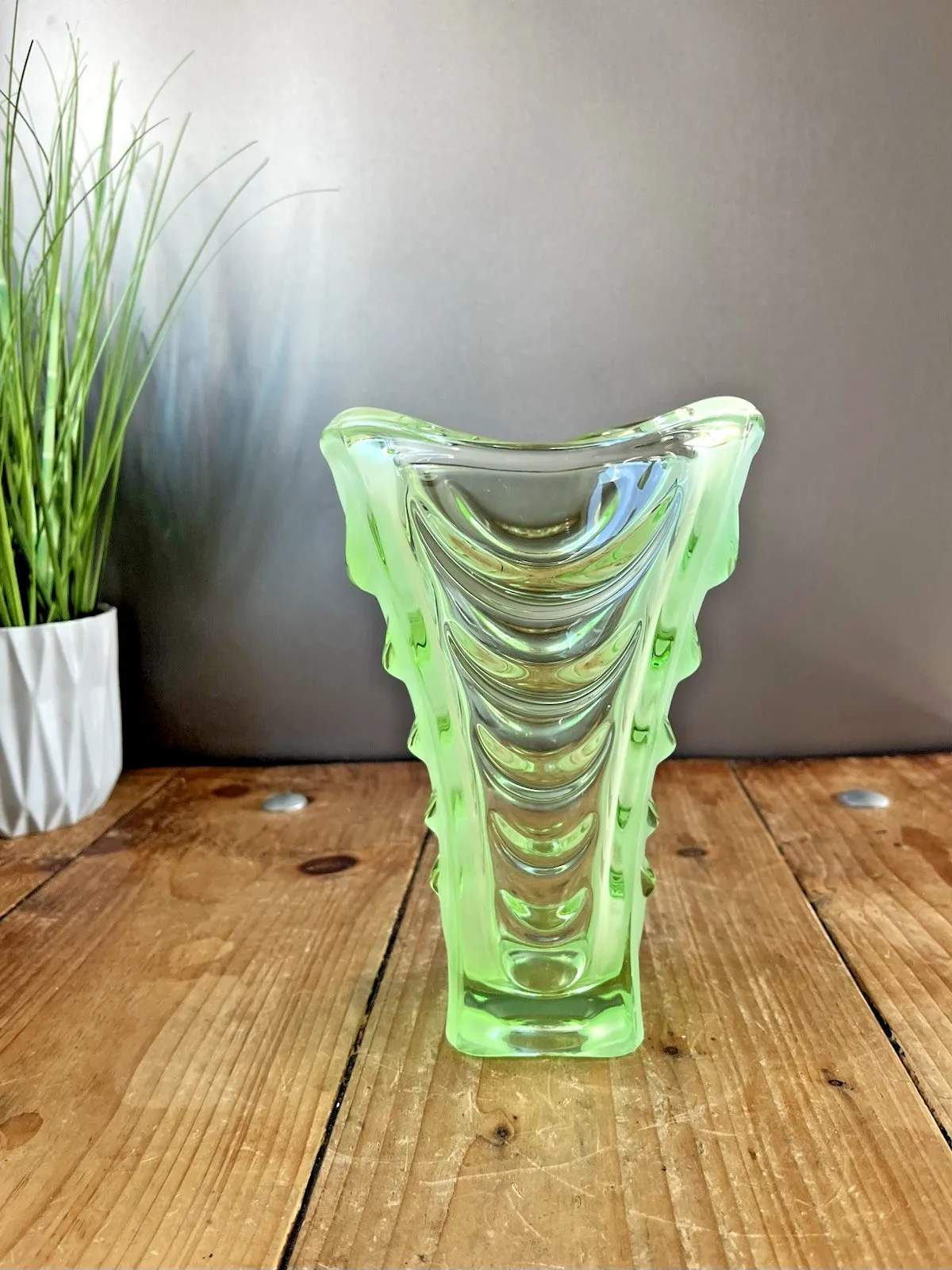 Vintage Sklo Union Hermanova Hut Vaclav Hanus Glass Semi Frosted Drapery Vase photo buy