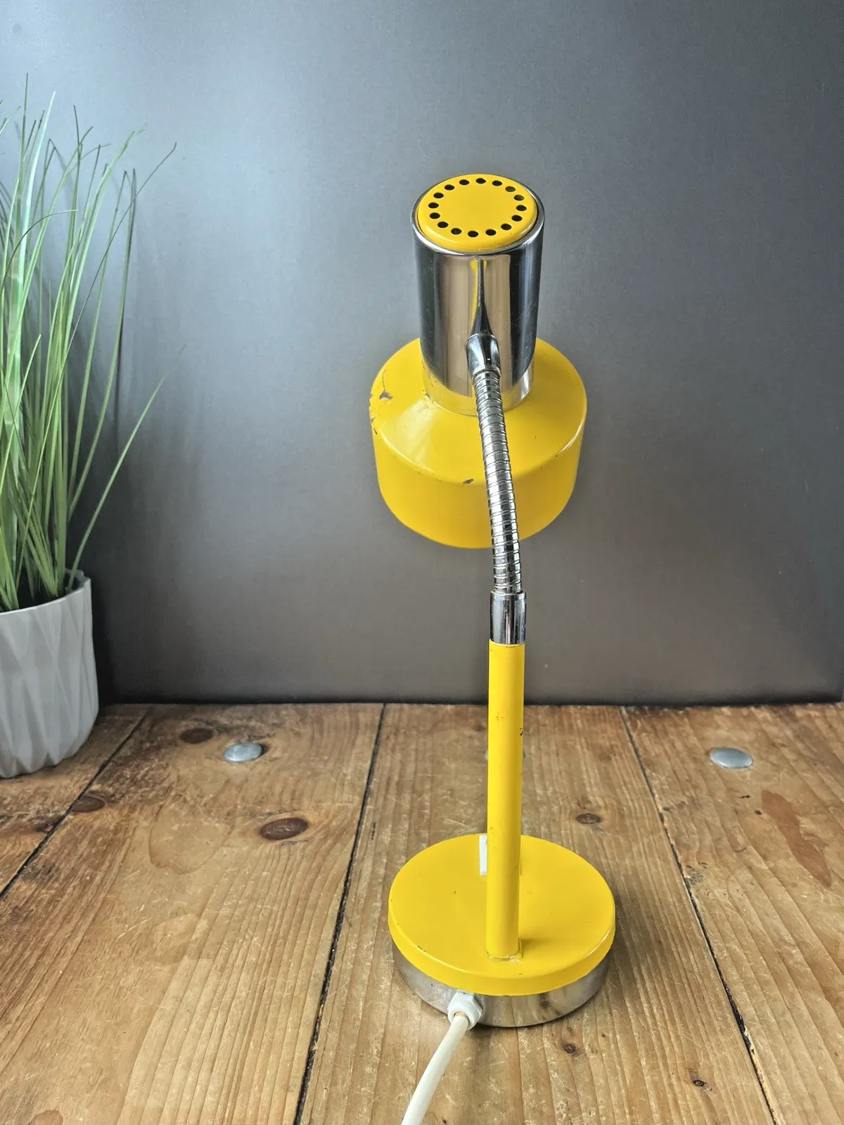 photo furniture Mid Century Bright Yellow Chrome 60's 70's Gooseneck Desk Lamp Light Sis Germany