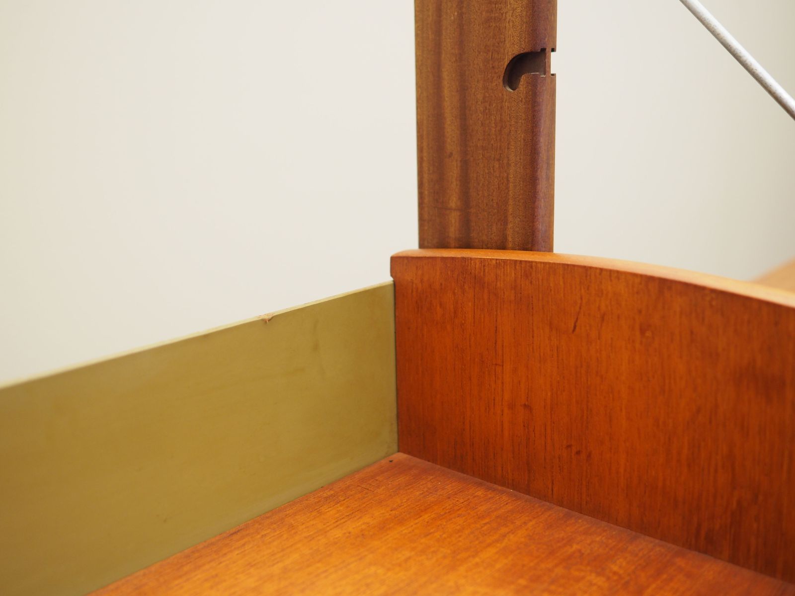 photo for sale Teakhouten Systeemboekenkast, Noors Design, Ca. Jaren 1960, Productie: Blindheim Mobelfabrikk, Ontwerpers: John Texmon & Einar Blindheim