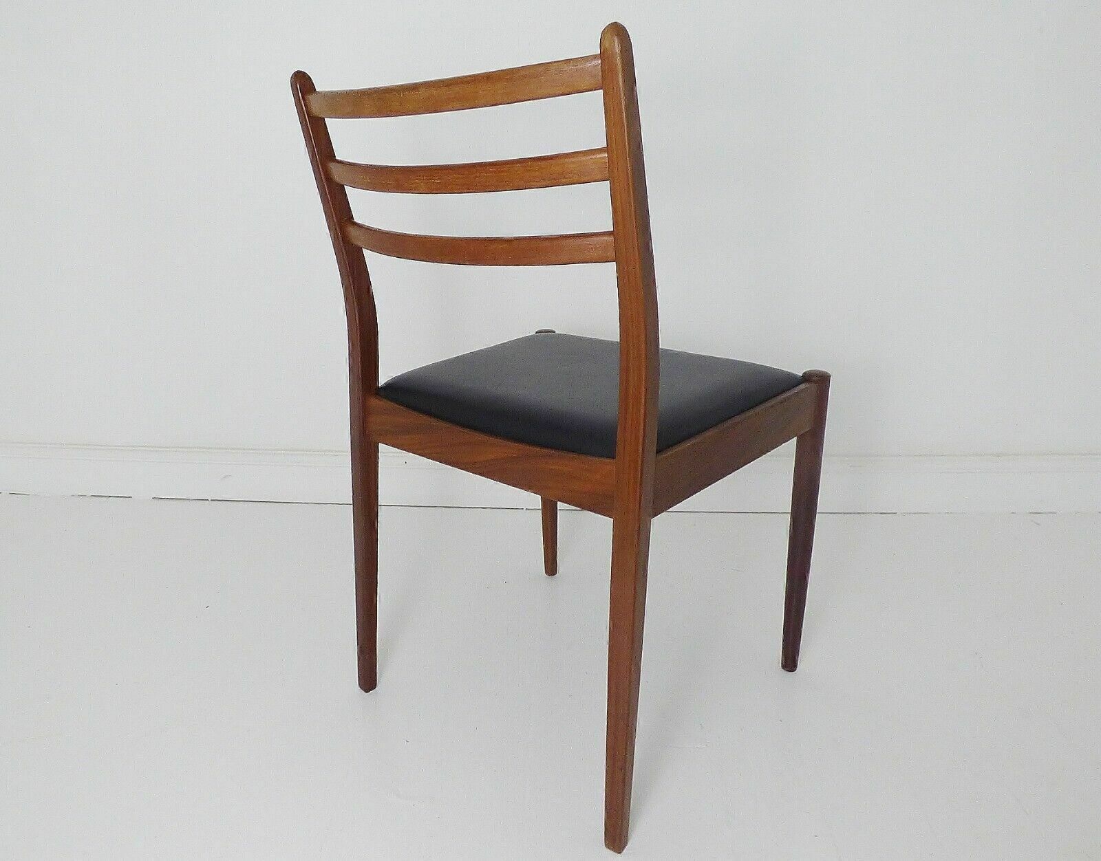 Stunning Set Of 6 Vintage G Plan Teak Dining Chairs   Victor Wilkins photo Furniture