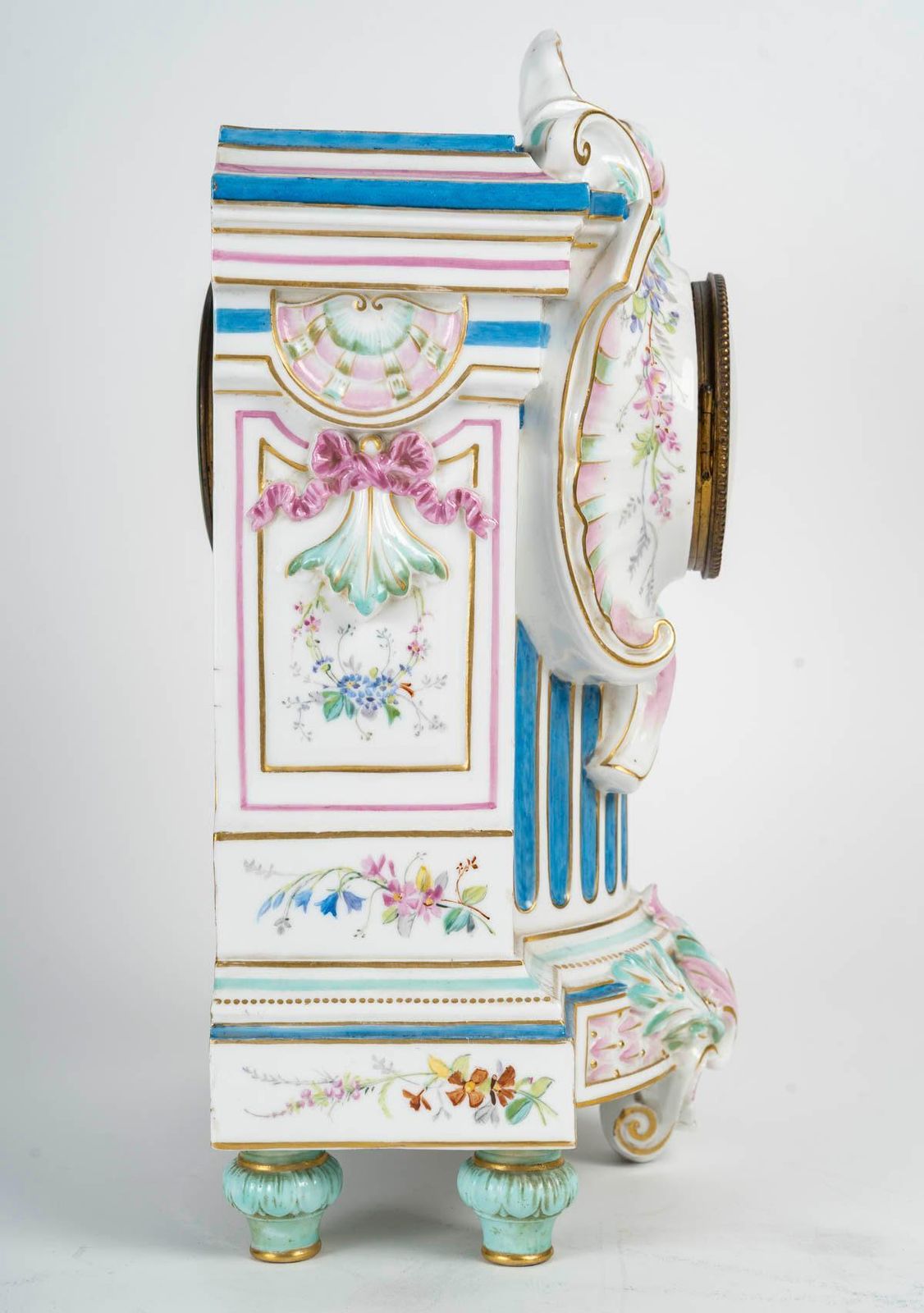 Porcelain Clock, 19th Century, Napoleon III Period. photo 2053.0