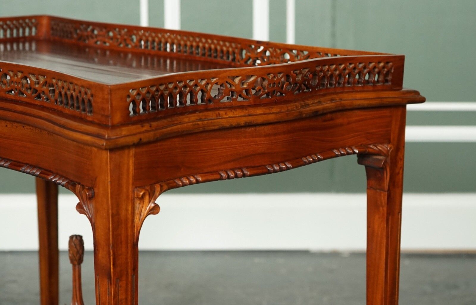 Very Fine Antique Mahogany George III Chippendale Style Console Sliver Table photo 1650.0