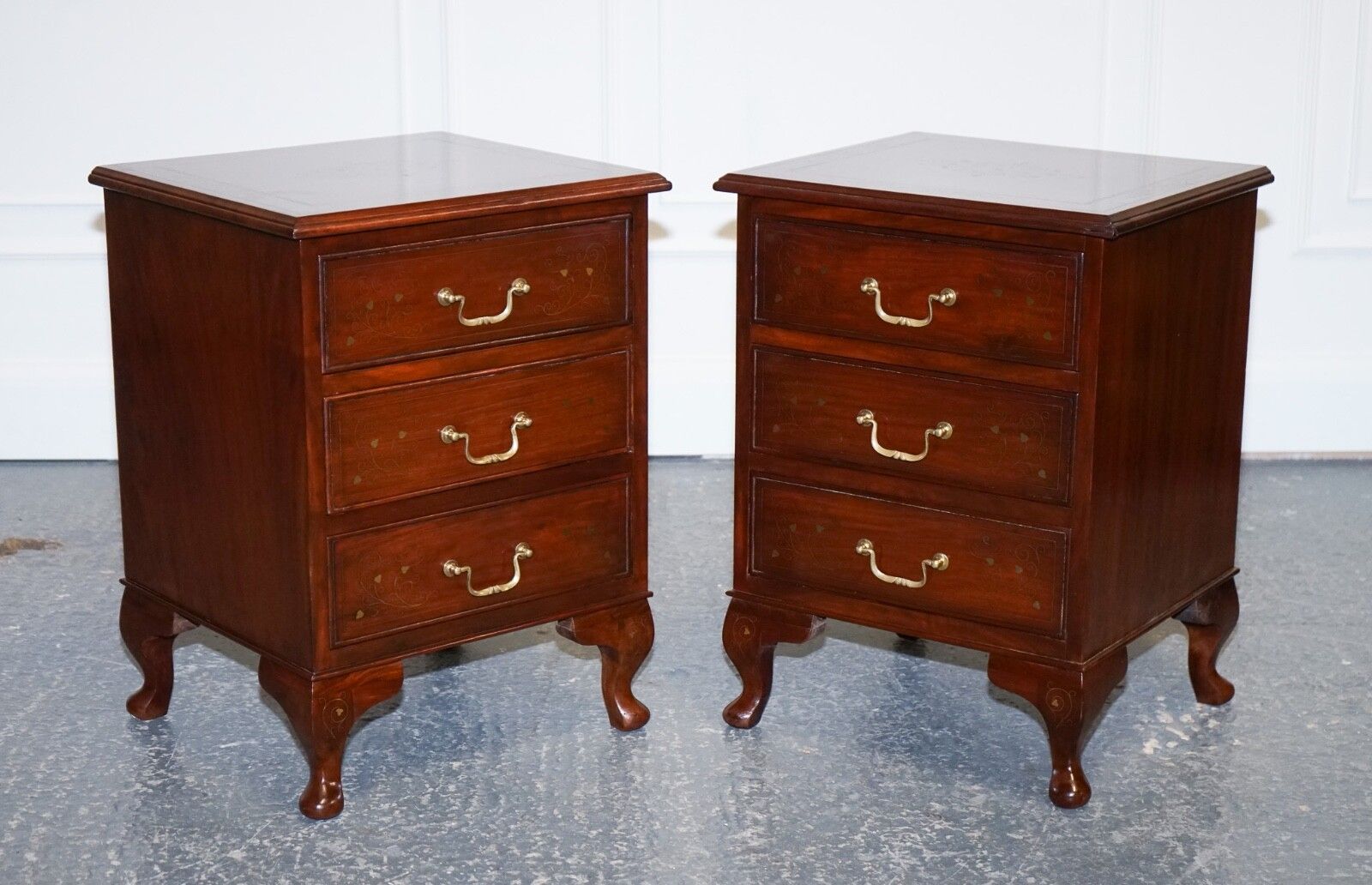 Stunning Pair Of Brass Inliad Anglo Indian Bedside Tables Nightstands photo for sale