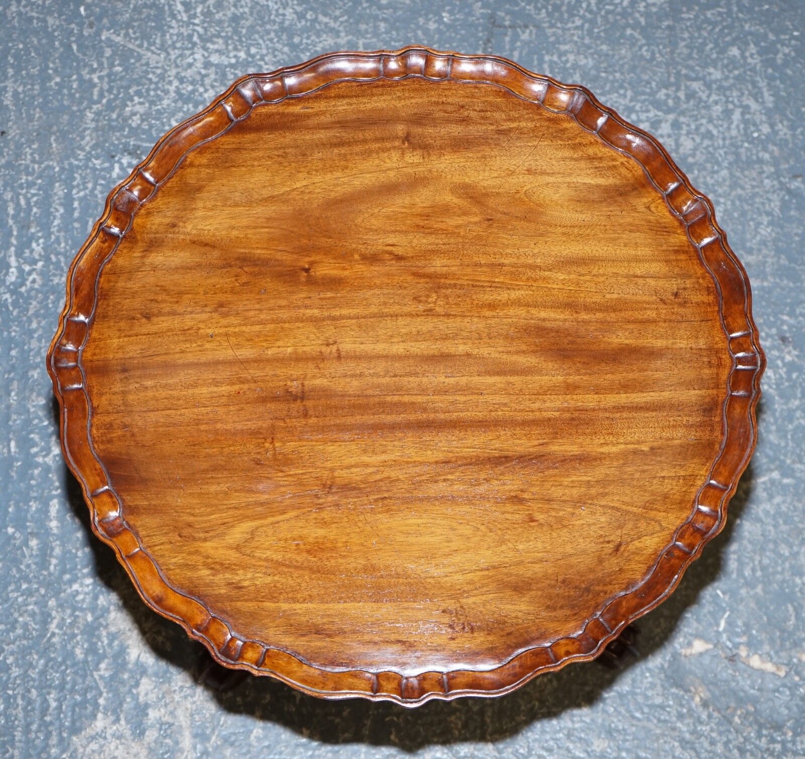 Furniture Lovely Large Hardwood Large Pie Crust Tilt Top Side Wine Plant Lamp Table photo