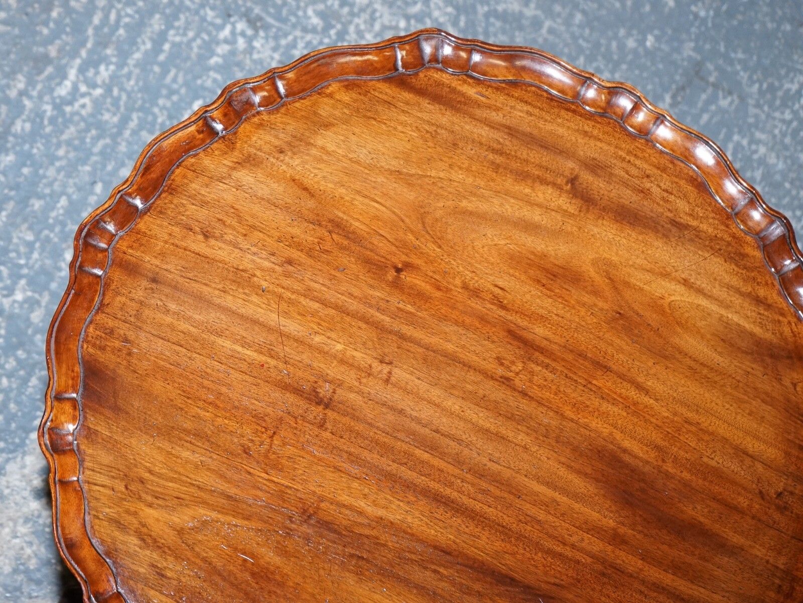 1550.0 Lovely Large Hardwood Large Pie Crust Tilt Top Side Wine Plant Lamp Table photo