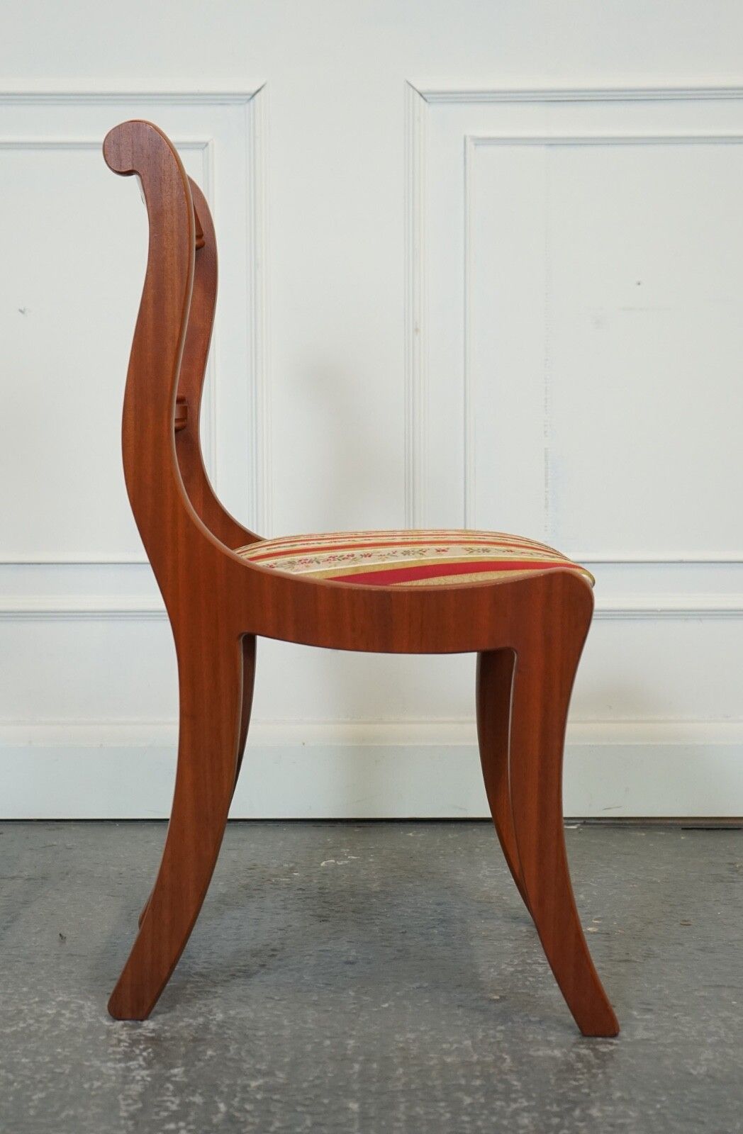 photo furniture Vintage Set Of 8 Yew Wood Dining Chairs J1