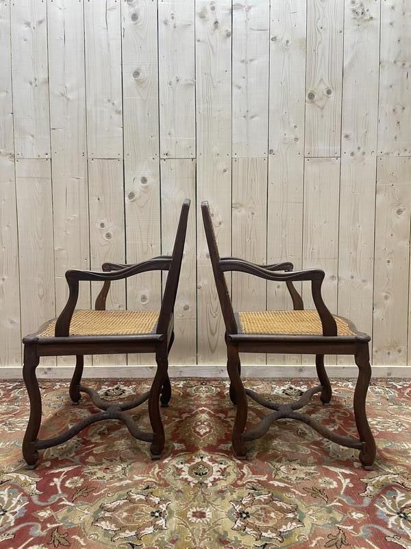 Paire De Fauteuils De Style Louis XIII Os De Mouton En Cannage. photo furniture