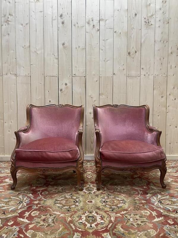 Paire De Fauteuils   Bergères De Style Louis XV En Velours Rose