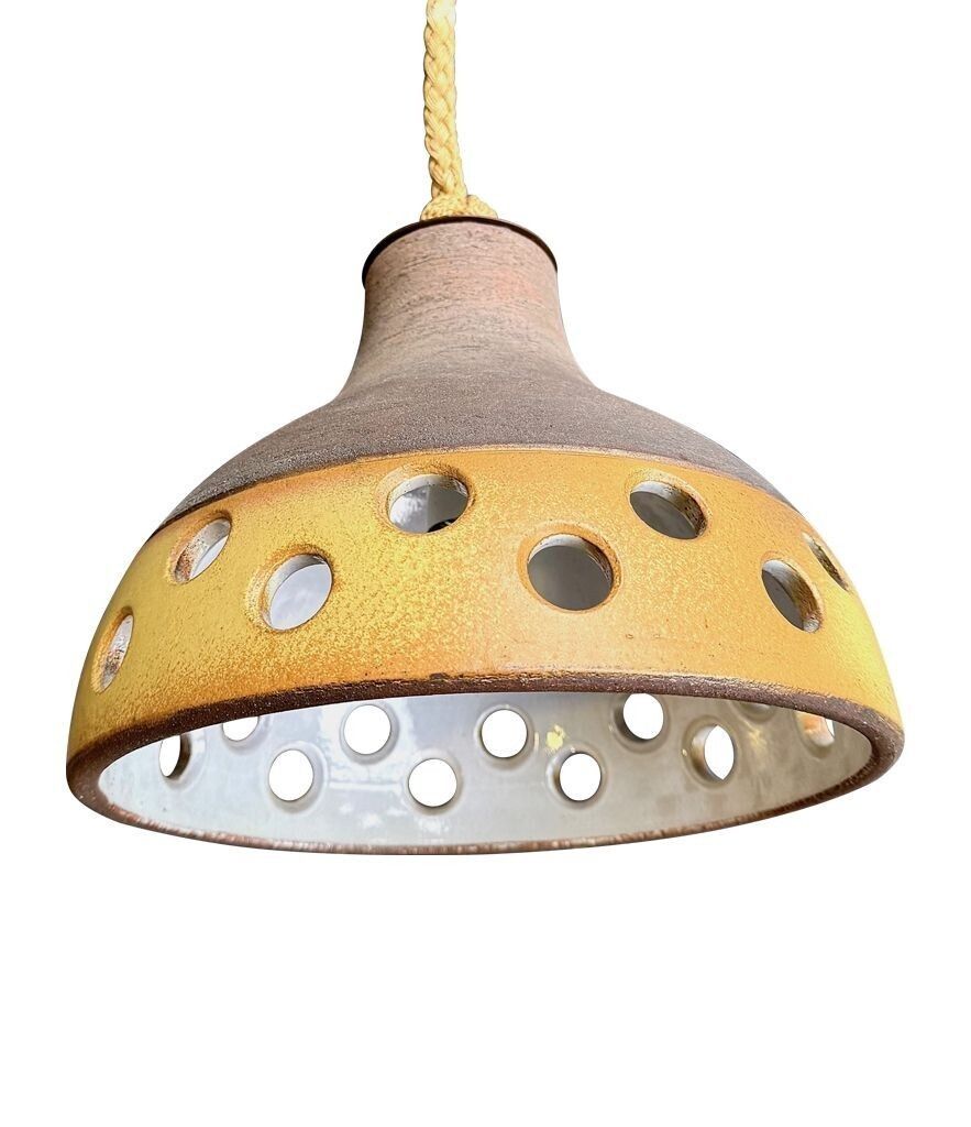 photo vintage A Set Of Three 1960s French Glazed Ceramic Ceiling Lights Suspended From Thick Knotted Rope