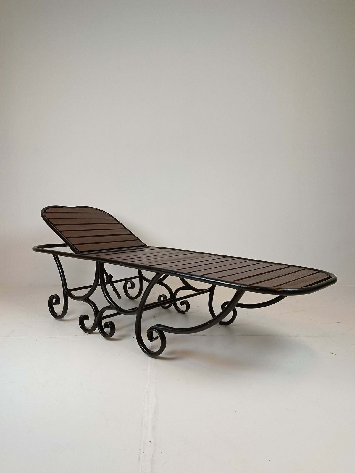 Classic Italian Daybed (2), Early 20th Century photo vintage