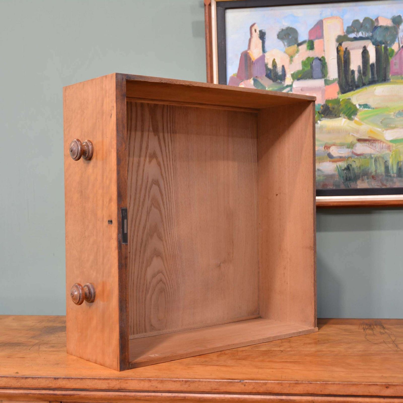 photo vintage Satin Birch Linen Press By Holland & Sons
