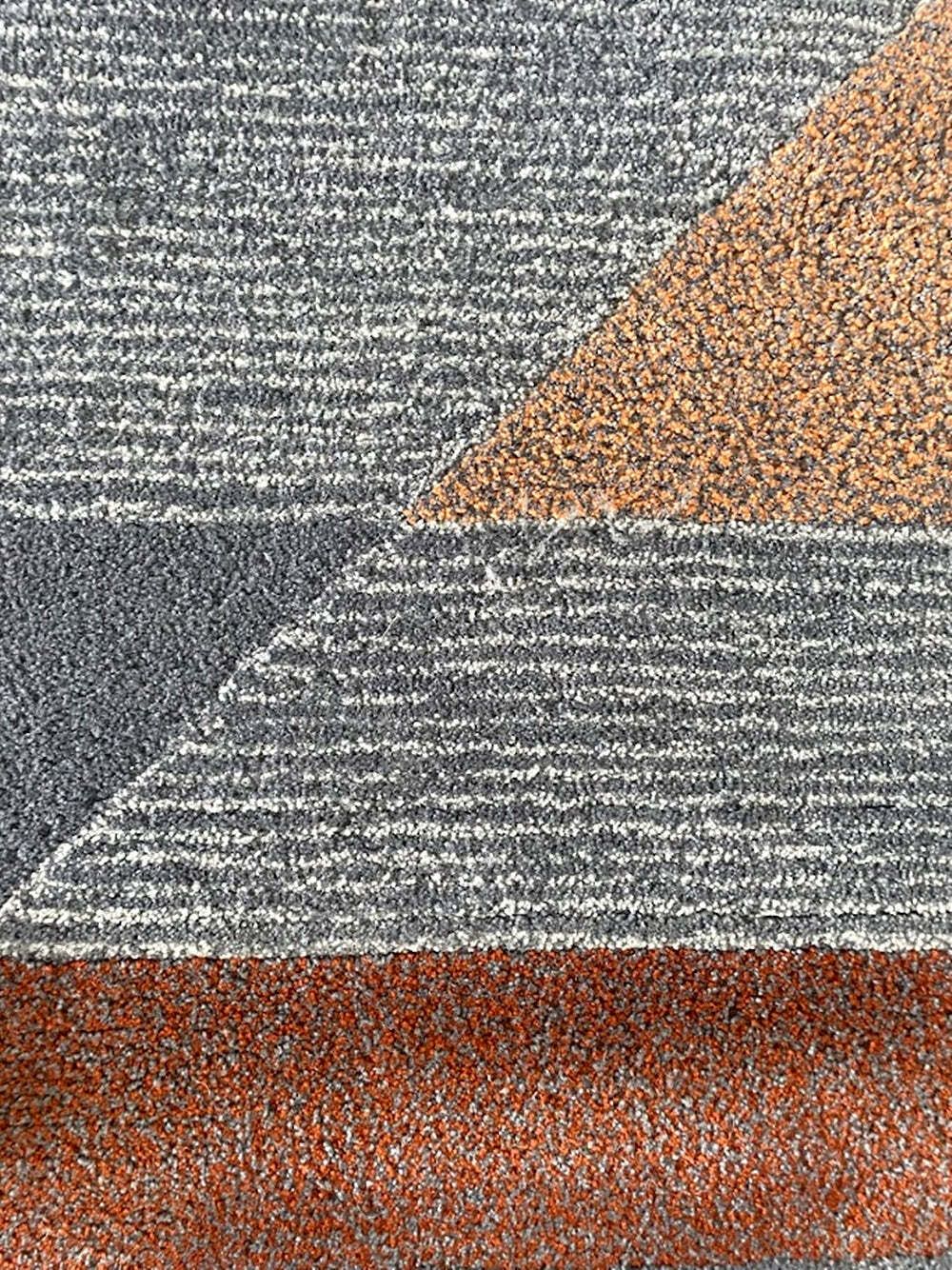 Artisca Vermont Hand Tufted Rug 1980 1990s France photo Textiles