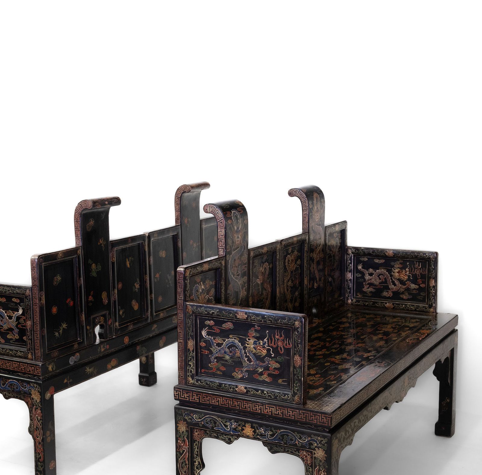 photo vintage Stunning Pair Of Early 20th Century Chinese Black Lacquer Gilt & Polychrome Painted Bench Seats