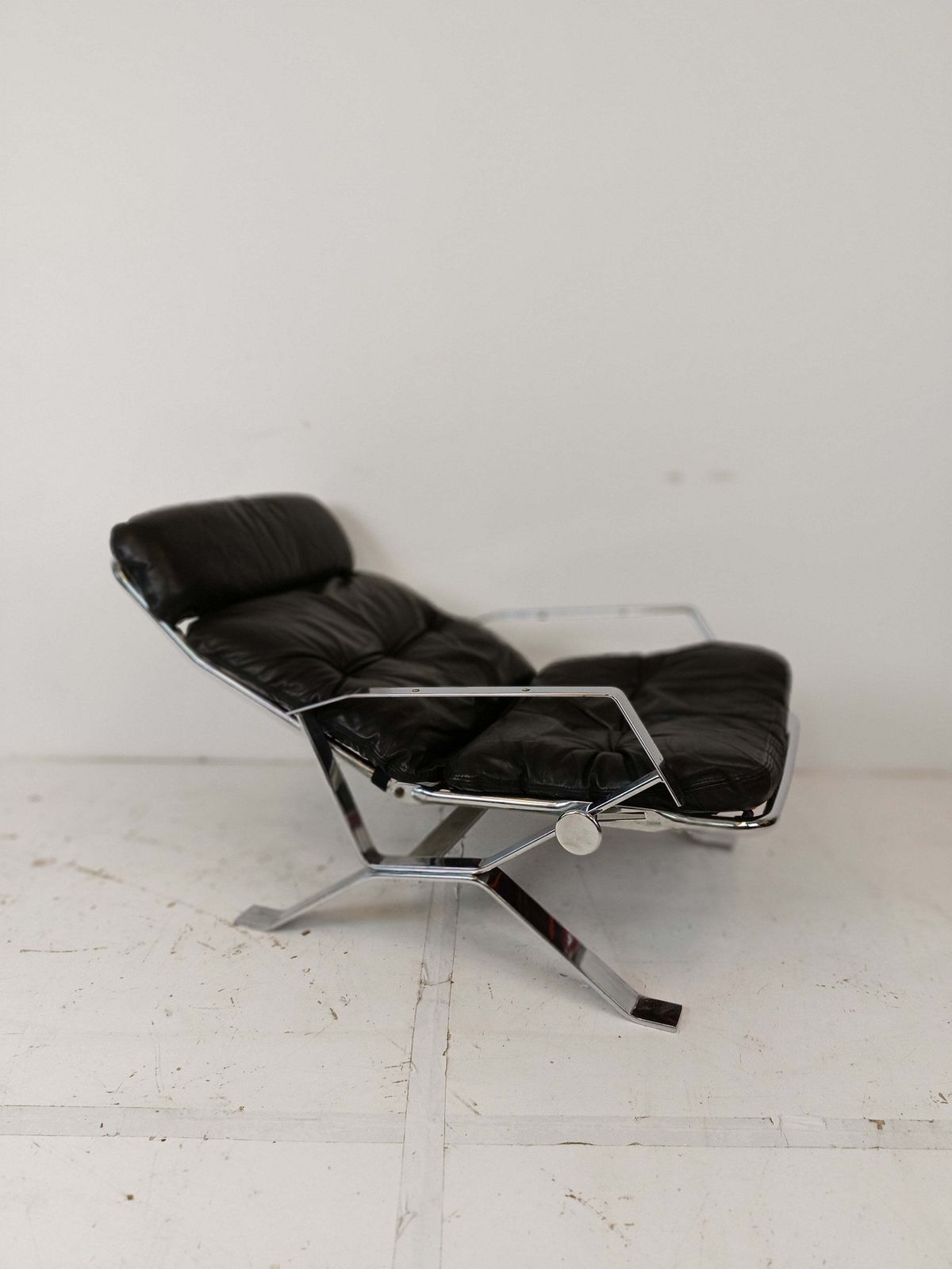 Mid Century Lounge Chair For Airborne International, Belgium photo for sale