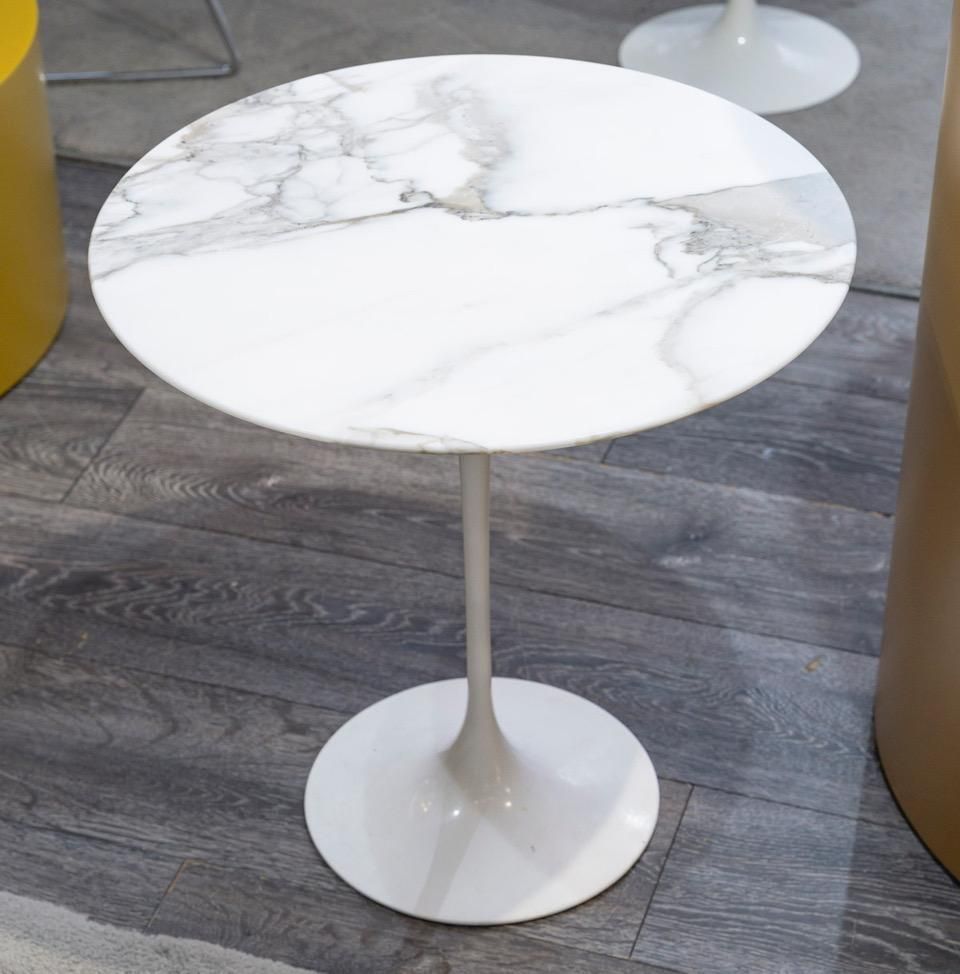 Eero Saarinen (1910 1961), Edition Knoll: Marble Pedestal Table photo furniture