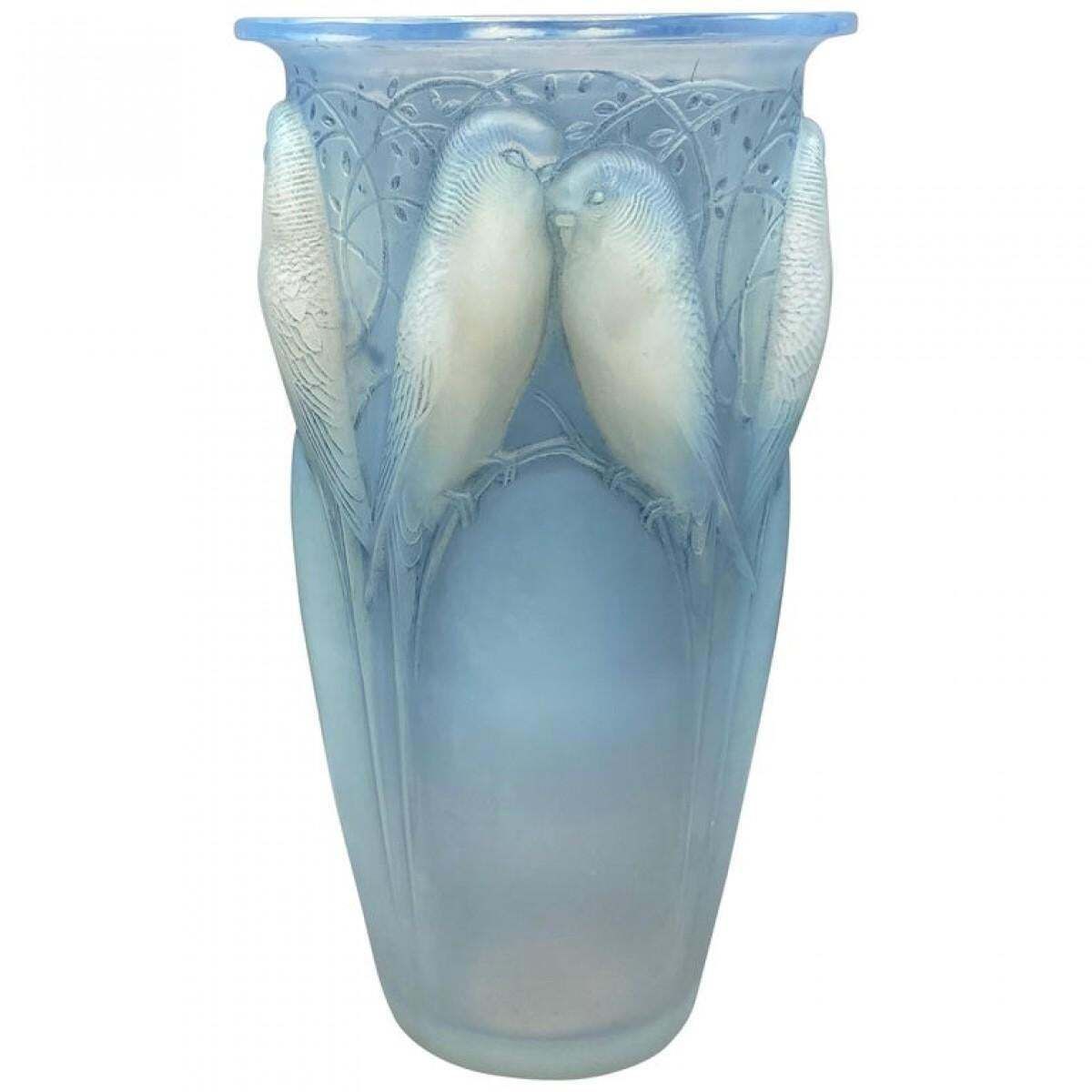 René Lalique 1924   “Ceylan” Opalescent Vase. photo buy