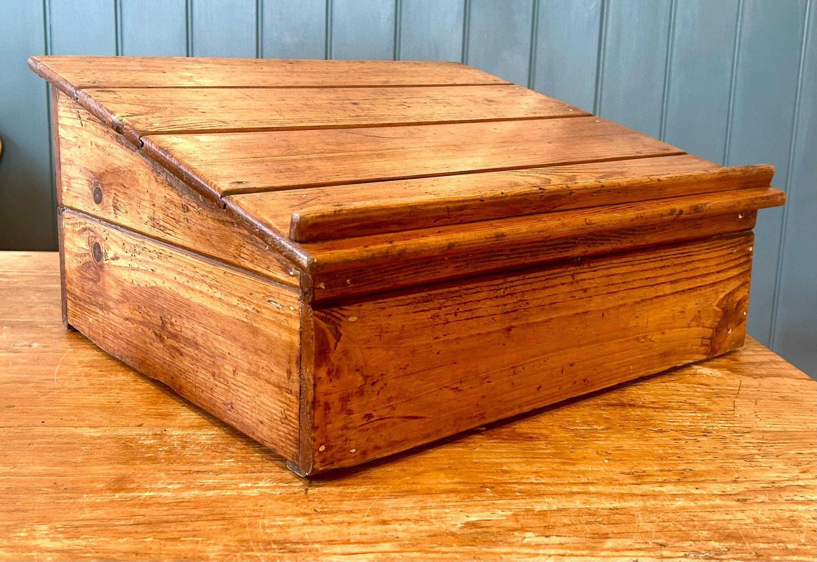 Vintage Pine Church Book Bible Stand Holder Antique Wooden Victorian Lectern Hall Desk Industrial Recipe Kitchen