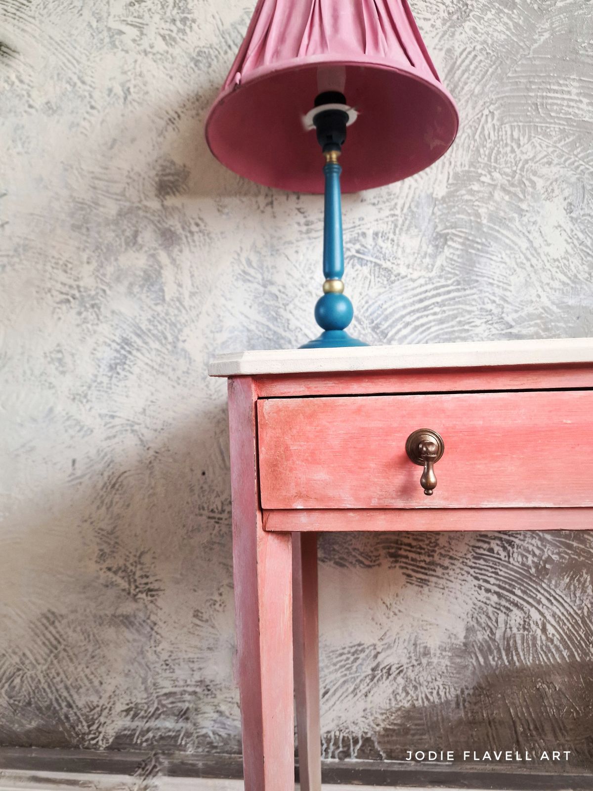 Side Table   Hand Painted   Pink   Romantic   Vintage   Hallway   Bedroom photo 395.0