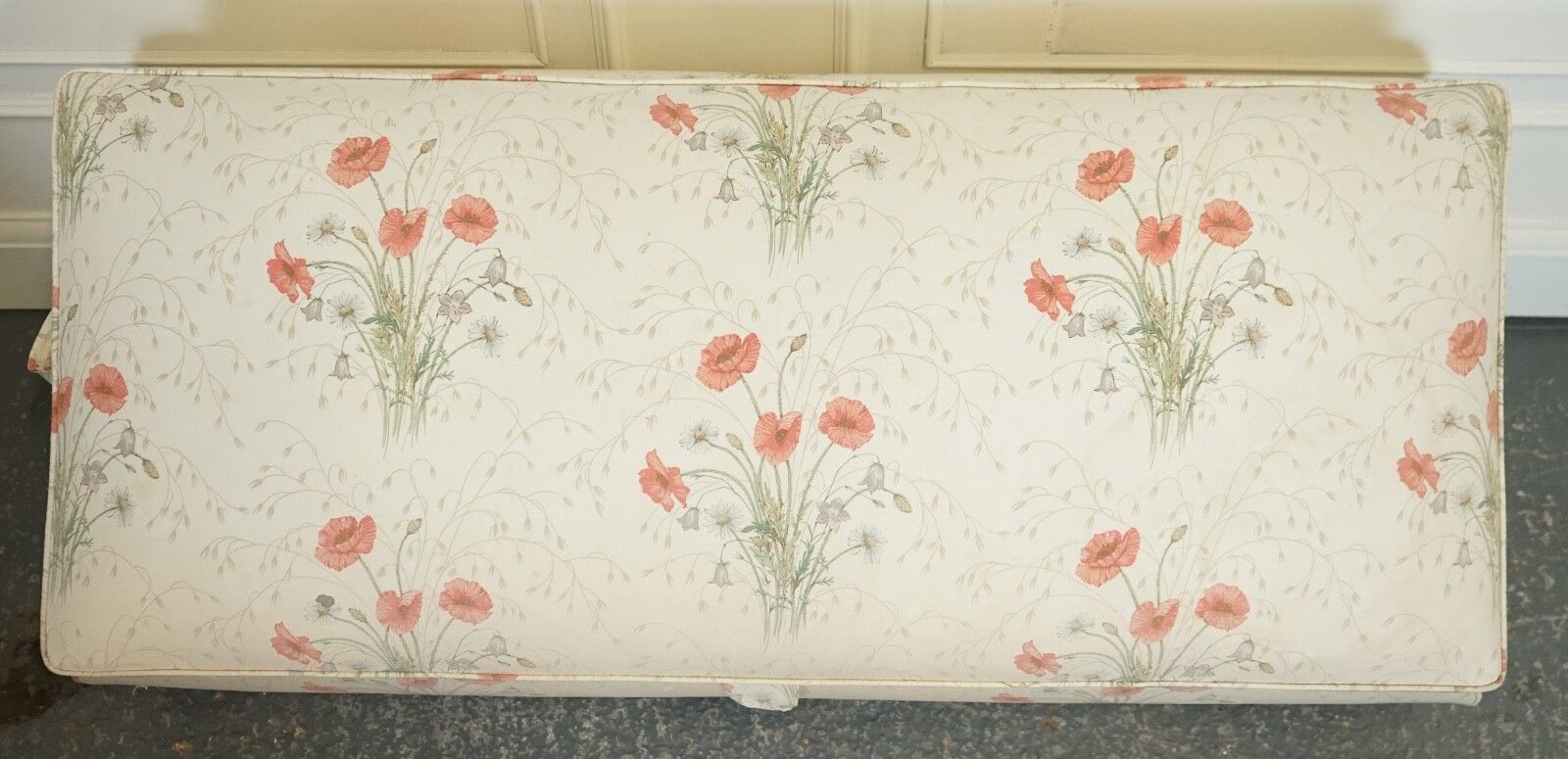 photo furniture Large Antique Victorian Poppy Flower Pattern Fabric Ottoman Chest Trunk  J1