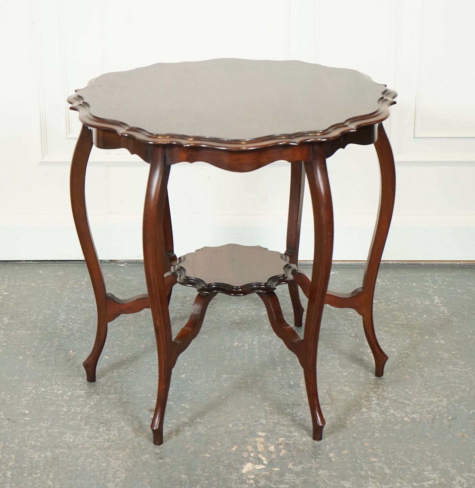 Edwardian Walnut Side End Occasional Centre Table J1 photo 495.0