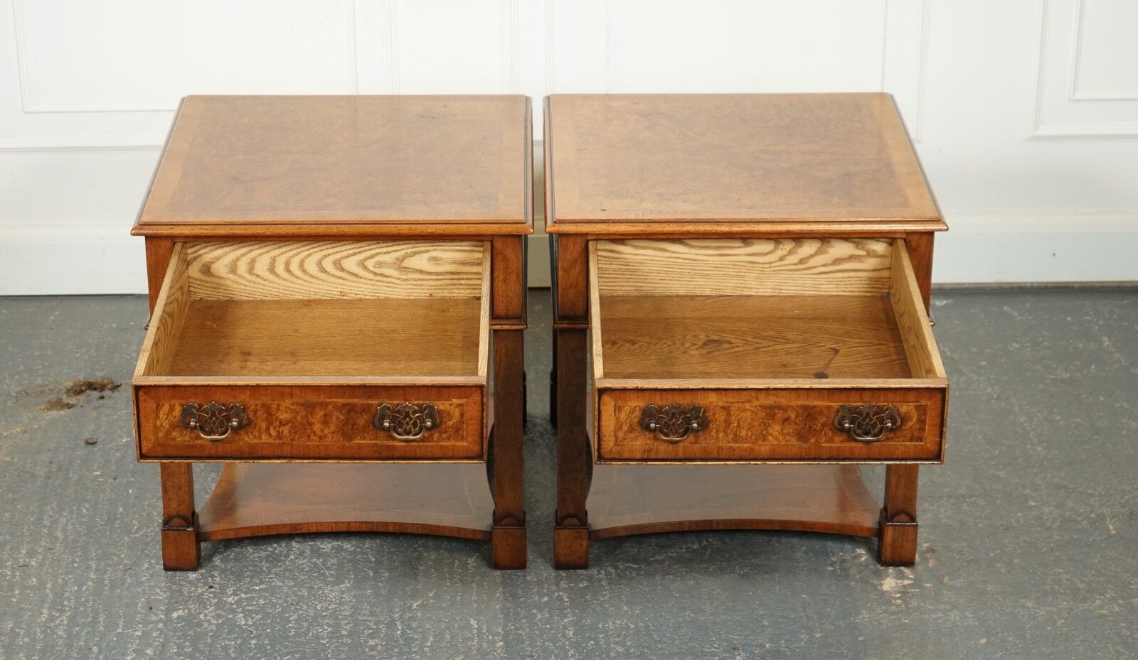 Pair Burr Walnut Bedside Nightstands End Side Lamp Tables Brights Of Nettlebed photo vintage