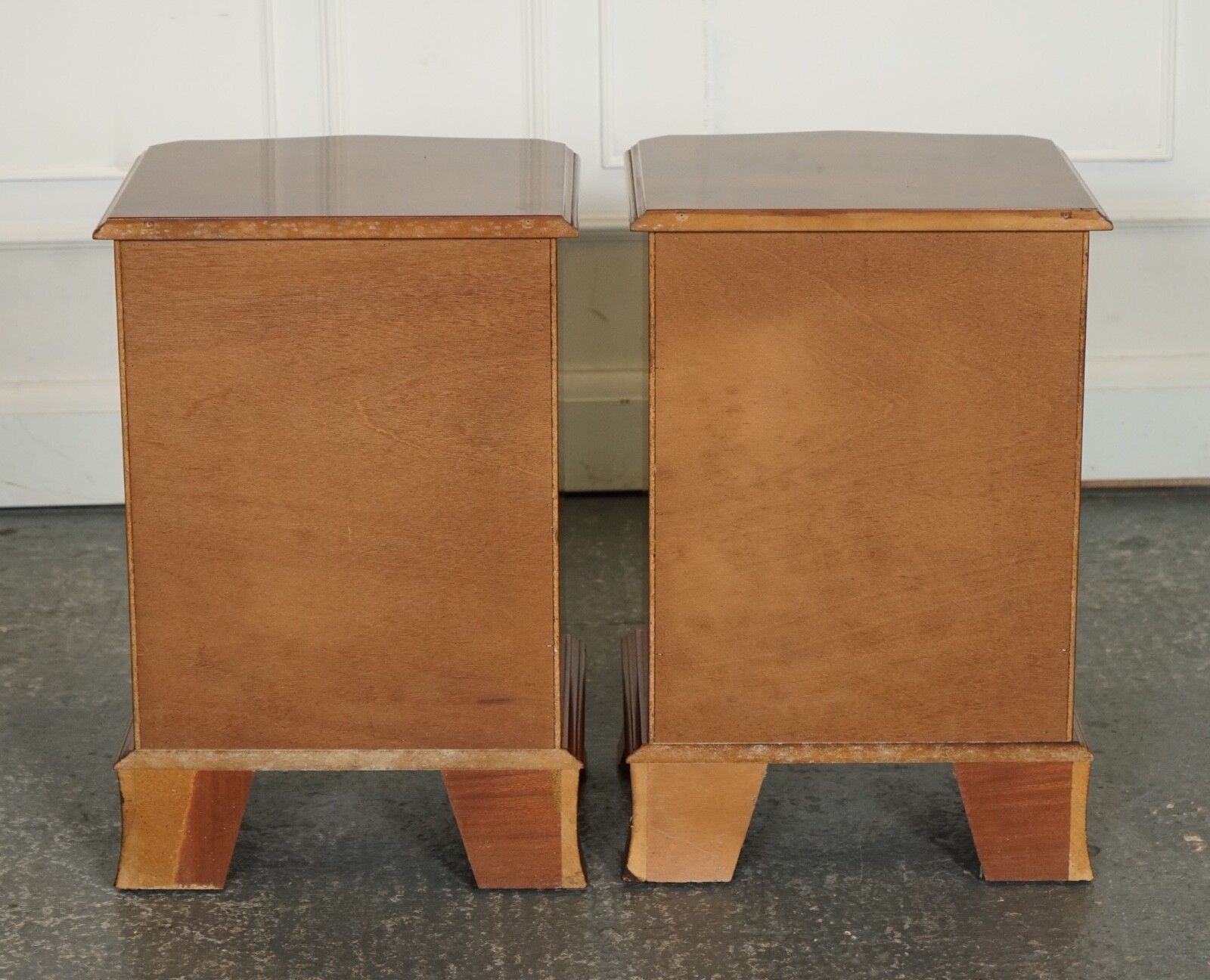 Pair Of Small Georgian Style Bed Side Nightstands Chest Of Drawers photo 1150.0