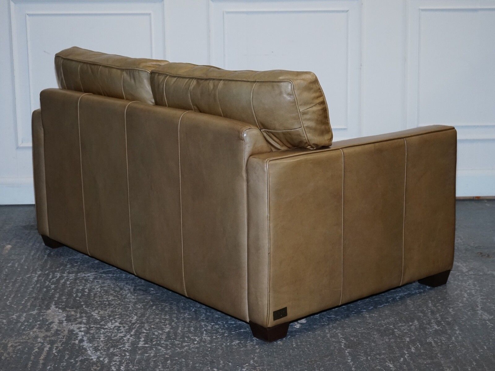 photo vintage Timothy Oulton Halo Two Seater Viscount Tan Leather Sofa (2/2)
