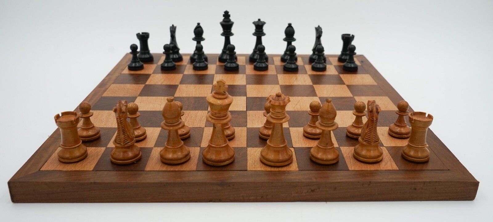 Antique English Quality Staunton Weighted Chess Set With Box And Board photo vinterior