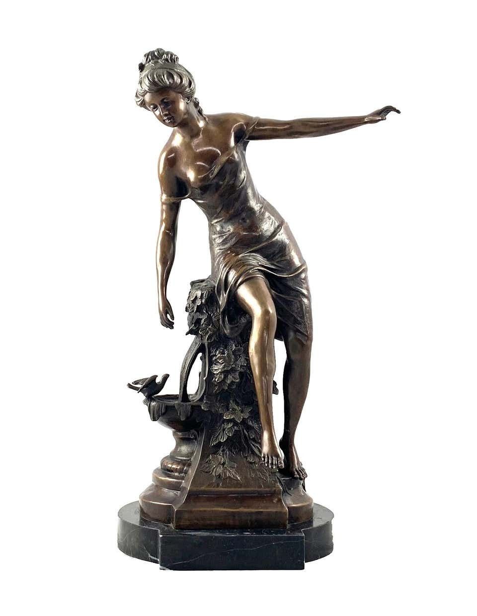 20th Century Bronze Figure Of A Classical Maiden Astride A Fountain photo vinterior