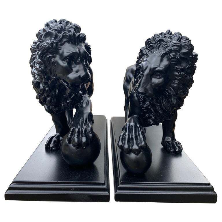 The Medici & Vacca Lions   20th Century Marble Sculpture Pair