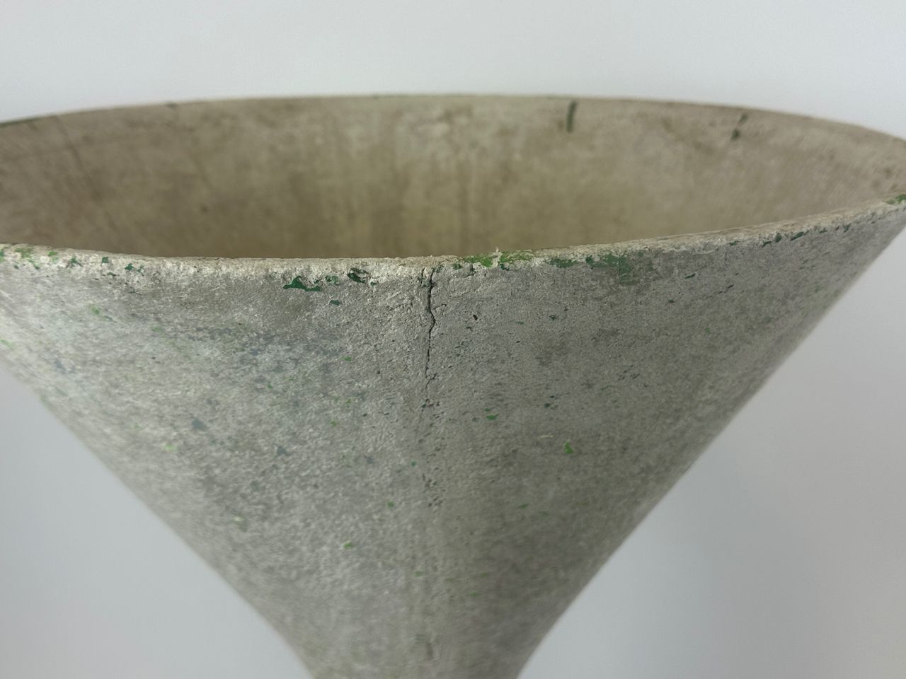 950.0 Spindle Planter By Willy Guhl For Eternit Ag, 1984 photo