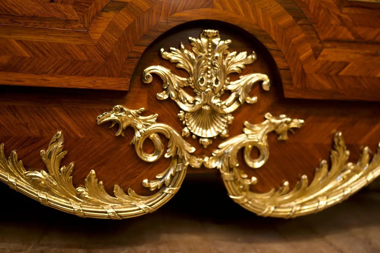 18th Century Ormolu Mounted French Kingwood Cabinet/Vitrine photo Furniture