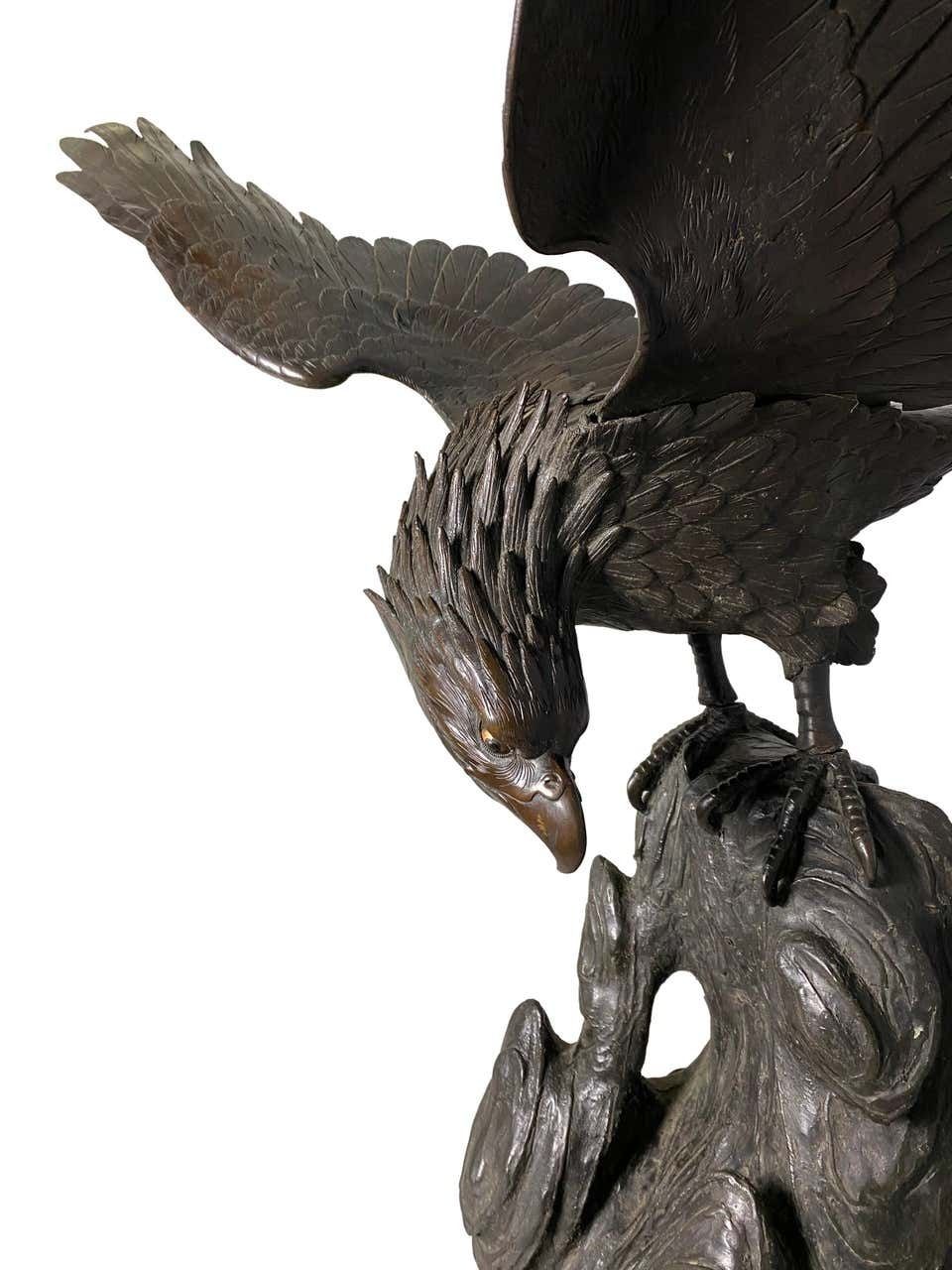 Antique Japanese Bronze Eagle From The Meiji Period, 19th Century photo vinterior