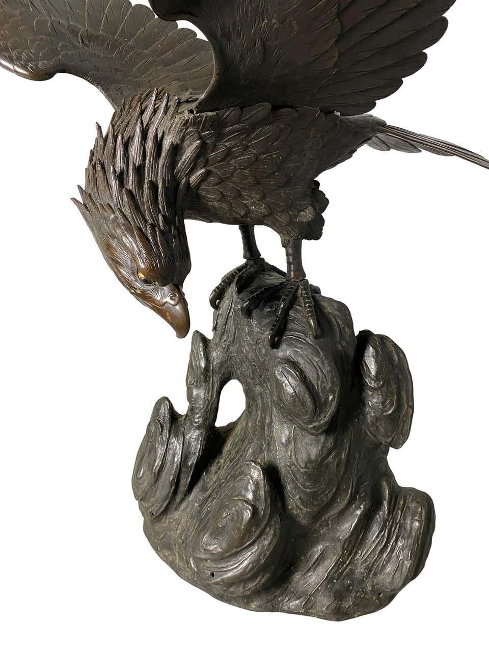 Antique Japanese Bronze Eagle From The Meiji Period, 19th Century photo vintage