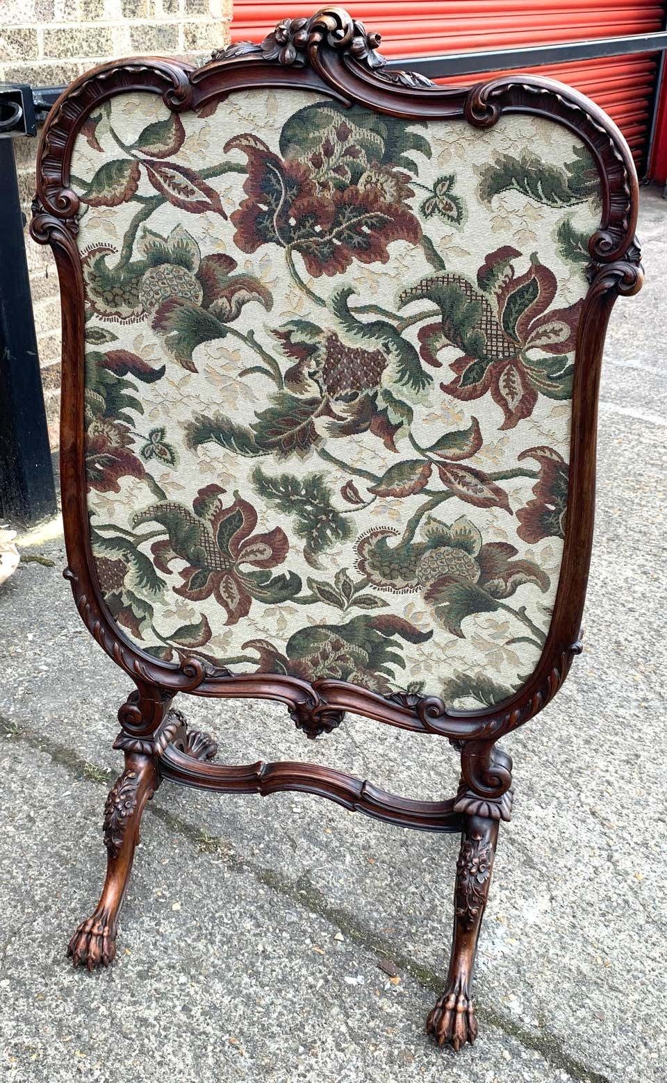 19th Century Fine Tapestry Firescreen In A Carved Walnut Fram photo Home Fixtures