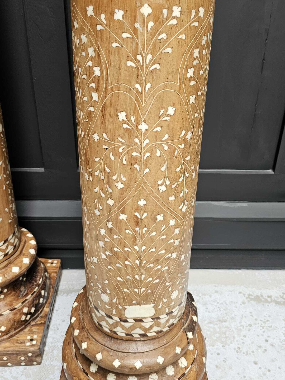 1890s Pair Of Monumental Rajasthani Columns With Hand Carved Camel Bone Inlay – Antique Architectural Pillars From India photo vintage