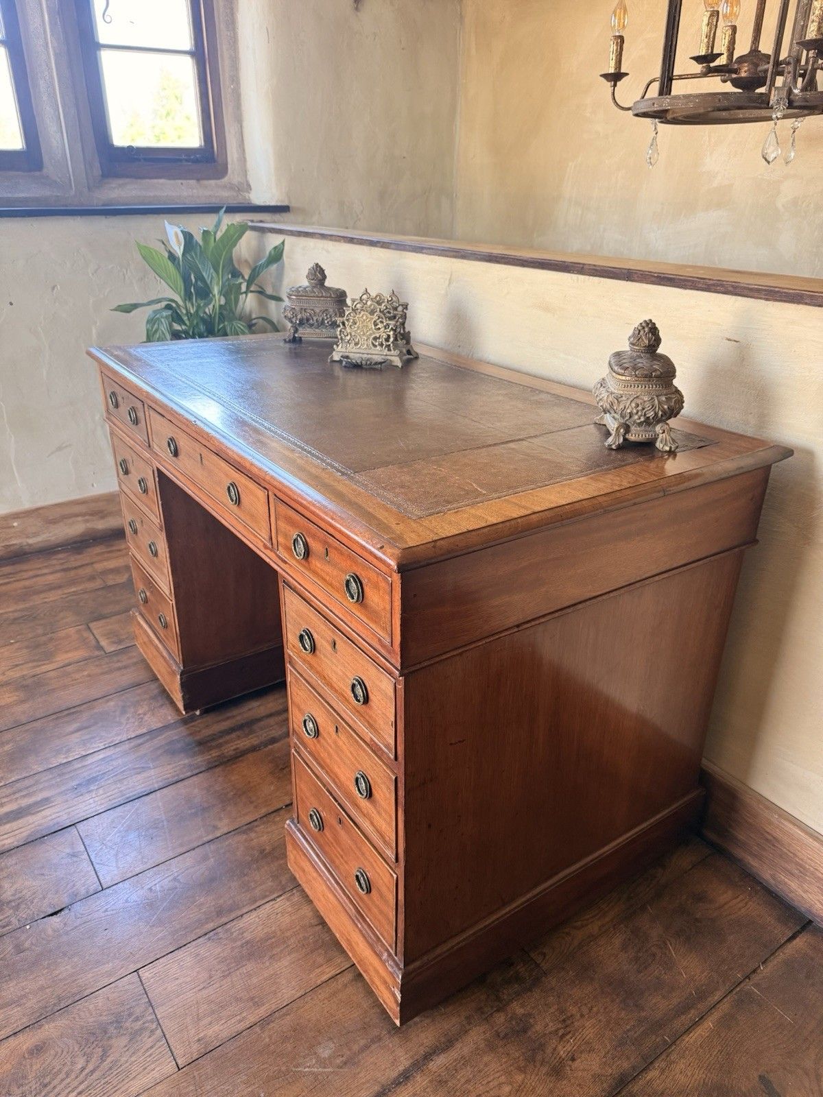 Fine Original Georgian Antique Brown Leather Writing Pedestal Desk Circa 1800's photo vinterior