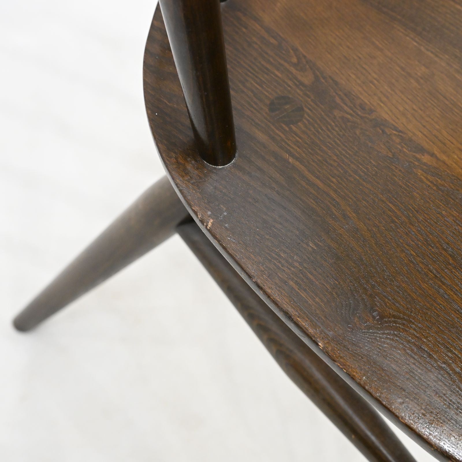 photo vinterior 6 Ercol Number 369 Windsor Goldsmith Dining Chairs Dark Finish Free Uk Delivery