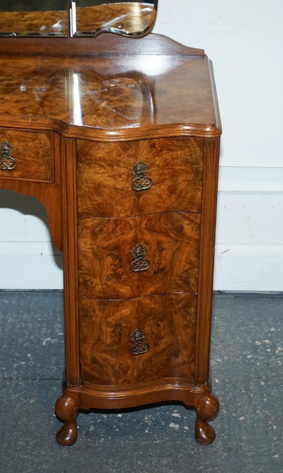 Antique 1920's Burr Walnut Art Deco Dressing Table With Plenty Of Drawers photo vinterior