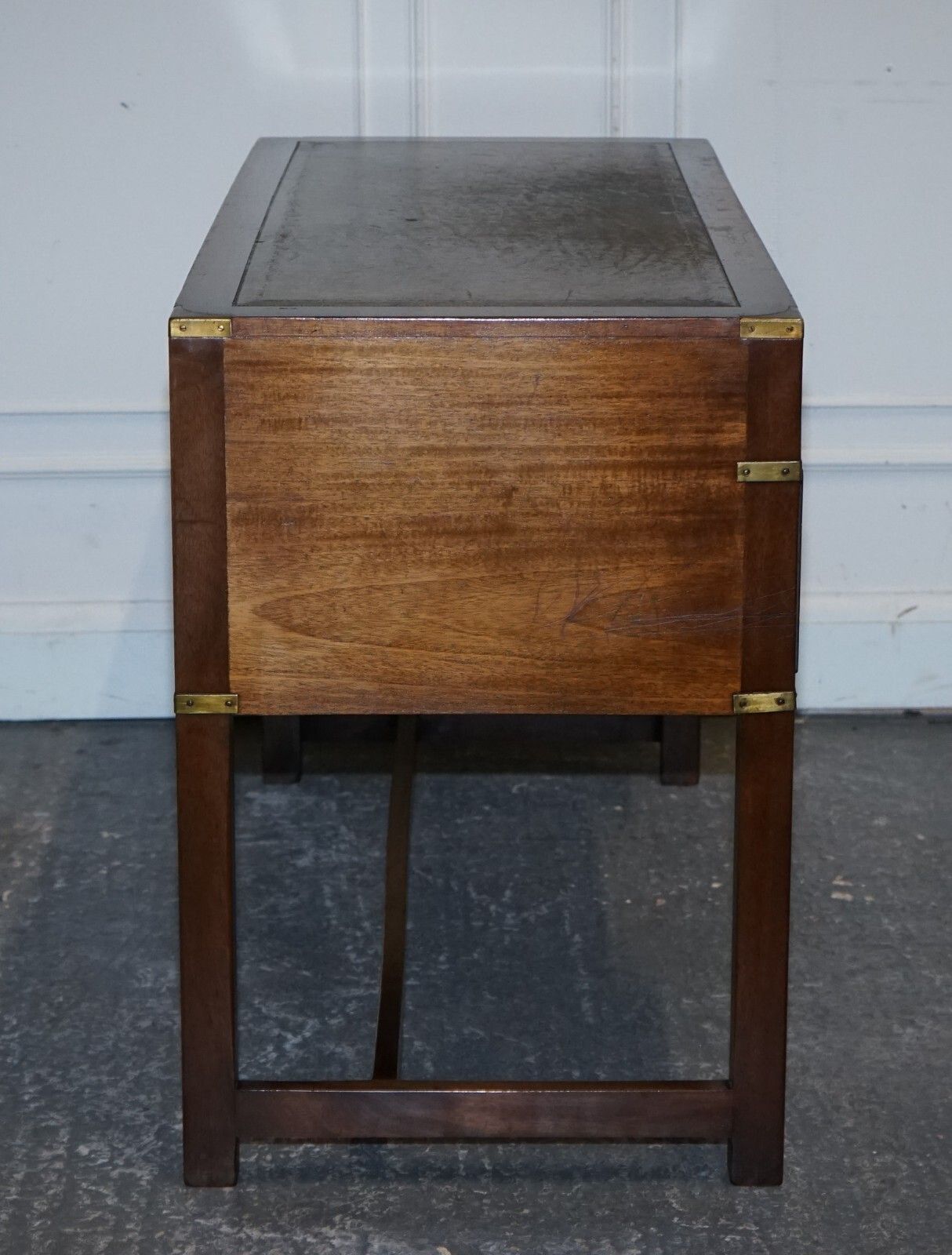 photo vintage Vintage Harrods London Kennedy Military Campaign Leather Top Writing Table Desk