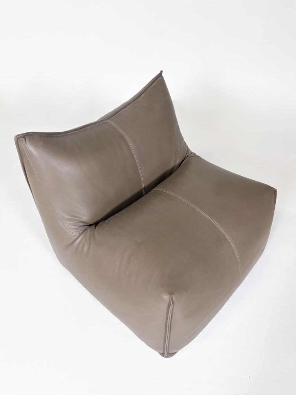 “Le Bambole” Chair By Mario Bellini For B&B Italia – 1970s – New Upholstery photo vintage