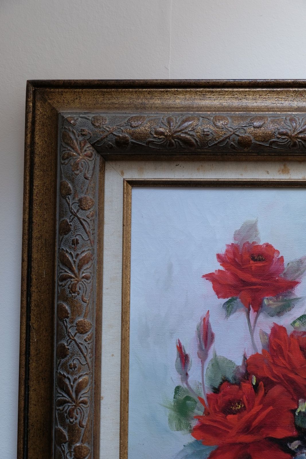 photo furniture Still Life Of Red Roses Oil On Canvas Signed Linda Britt