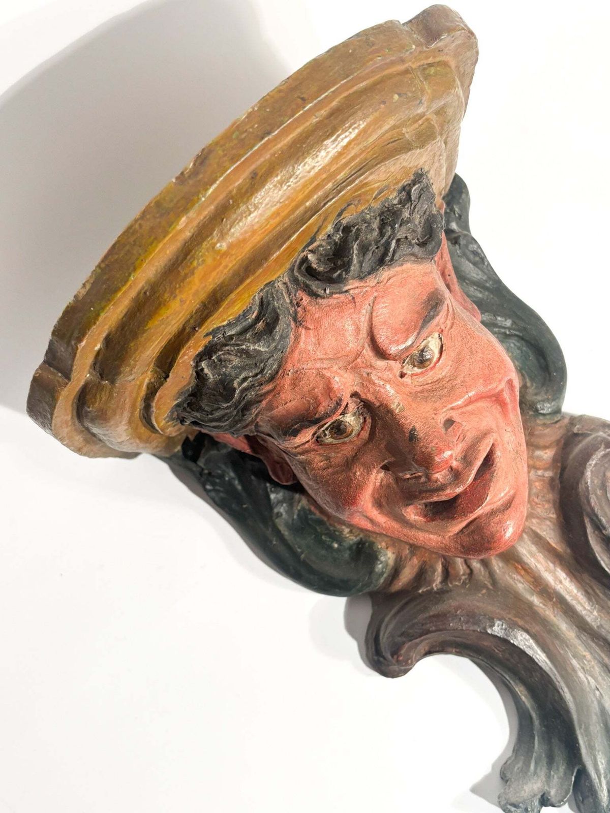 photo vintage Pair Of Terracotta Shelves Made In Italy In The 18th Century